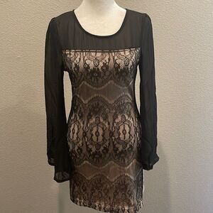 Aniina Long Sleeve Body Con Lace Dress Size XS